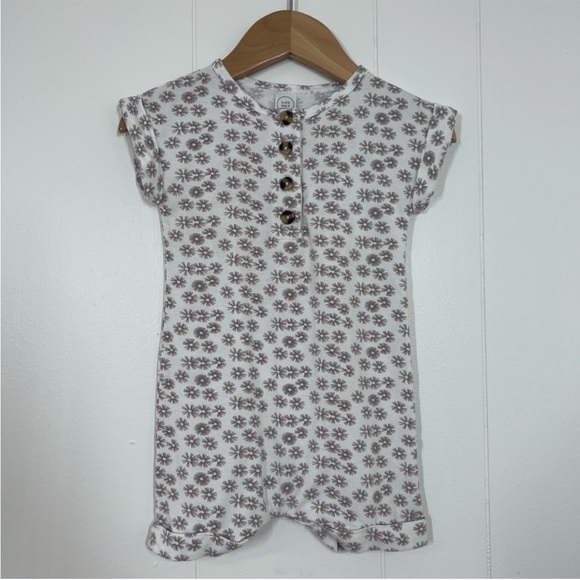 Lou Lou & Company Whispy Bamboo Romper - Picture 2 of 12